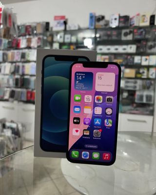 👉iPhone 12 64GB 👈 Stav : Displej Top stav , bezne znamky pouzivania Bateria : 91% cena : 260€ záruka 12mesiacov
