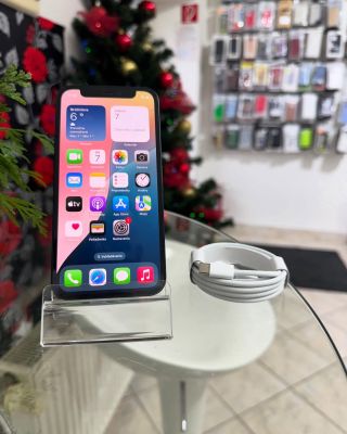 🤩iPhone 12mini 64GB 🤩 kapacita baterie : 85% zaruka : 12 mesiacov Stav : minimalne znamky pouzivania balenie : Kabel na...